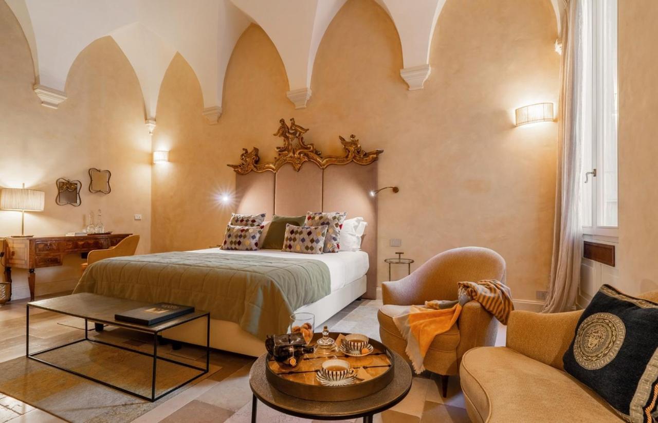 Palazzo Maresgallo Suites & Spa Lecce Extérieur photo